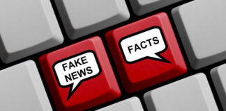 Keyboard keys labeled Fake News and Facts.